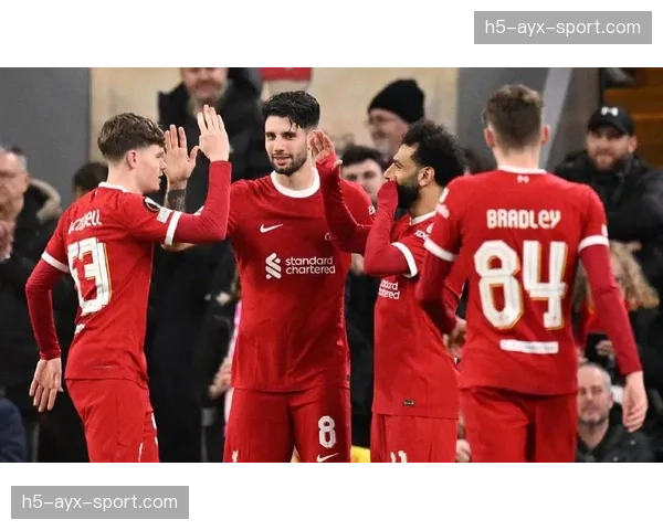 欧联杯半决赛前瞻：利物浦客场挑战勒沃库森的战术博弈